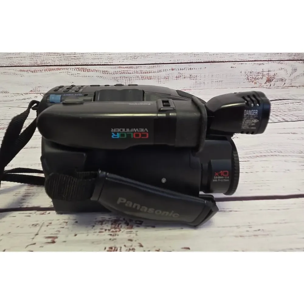Panasonic Palmcorder IQ VHS-C Camcorder PV-IQ505 Untested w Case Accessories